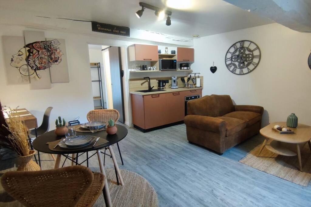 Le Joli'Mans, Appartement Refait A Neuf, Entierement Equipe, Pour 2 Personnes, Proche Quartier Historique Et Centre Le Mans Eksteriør bilde
